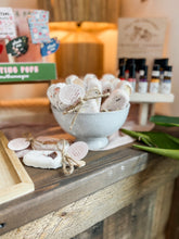 Load image into Gallery viewer, Bath Bomb Clay Pop
