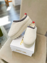 Load image into Gallery viewer, Scottie Sherpa Slipper