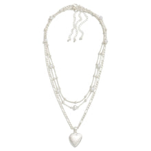 Load image into Gallery viewer, Pearly Locket Necklace