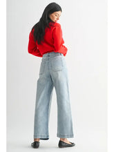 Load image into Gallery viewer, Emma Light Wash Jeans