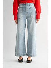 Load image into Gallery viewer, Emma Light Wash Jeans
