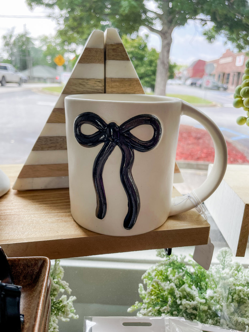 Ceramic Bow Coffee Mug