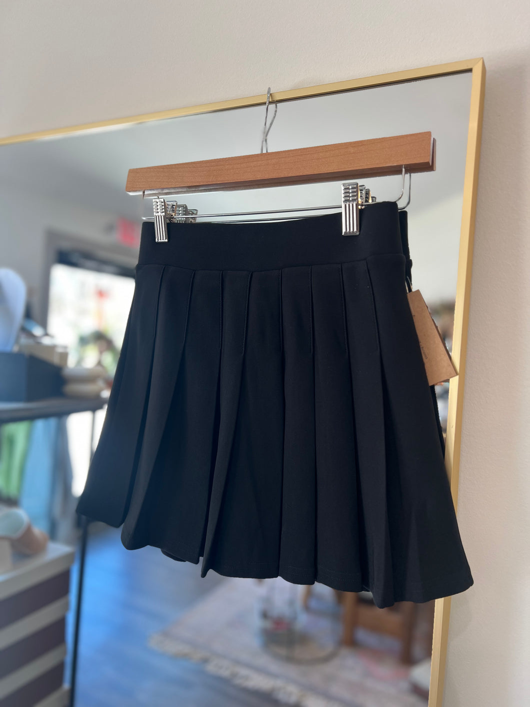 Highwaisted Pleated Neoprene Skirt