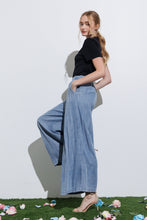 Load image into Gallery viewer, Senna Denim Wide Leg Pants
