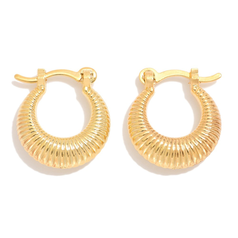 Tapered Ribbed Hoop